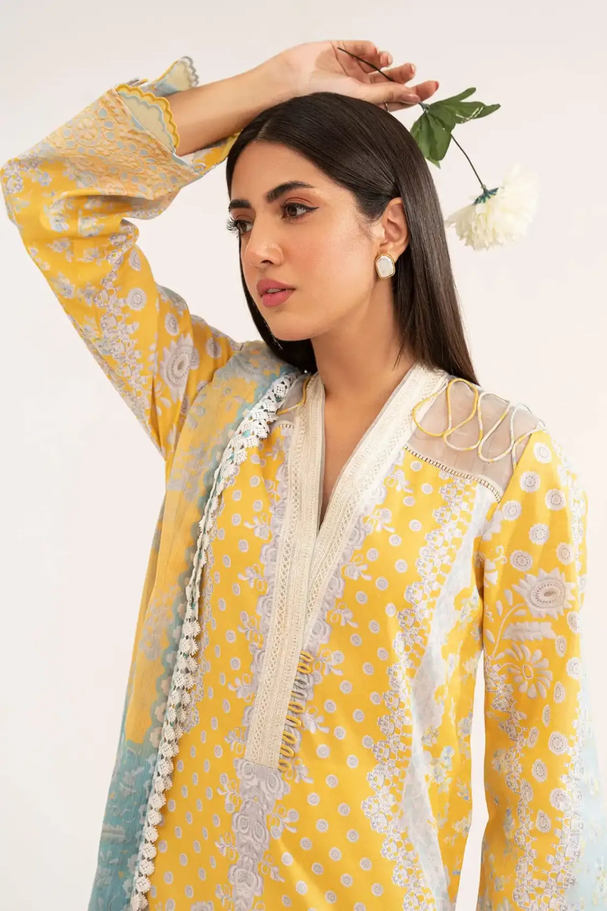 Asifa and Nabeel - Leia Embroidered 3 piece