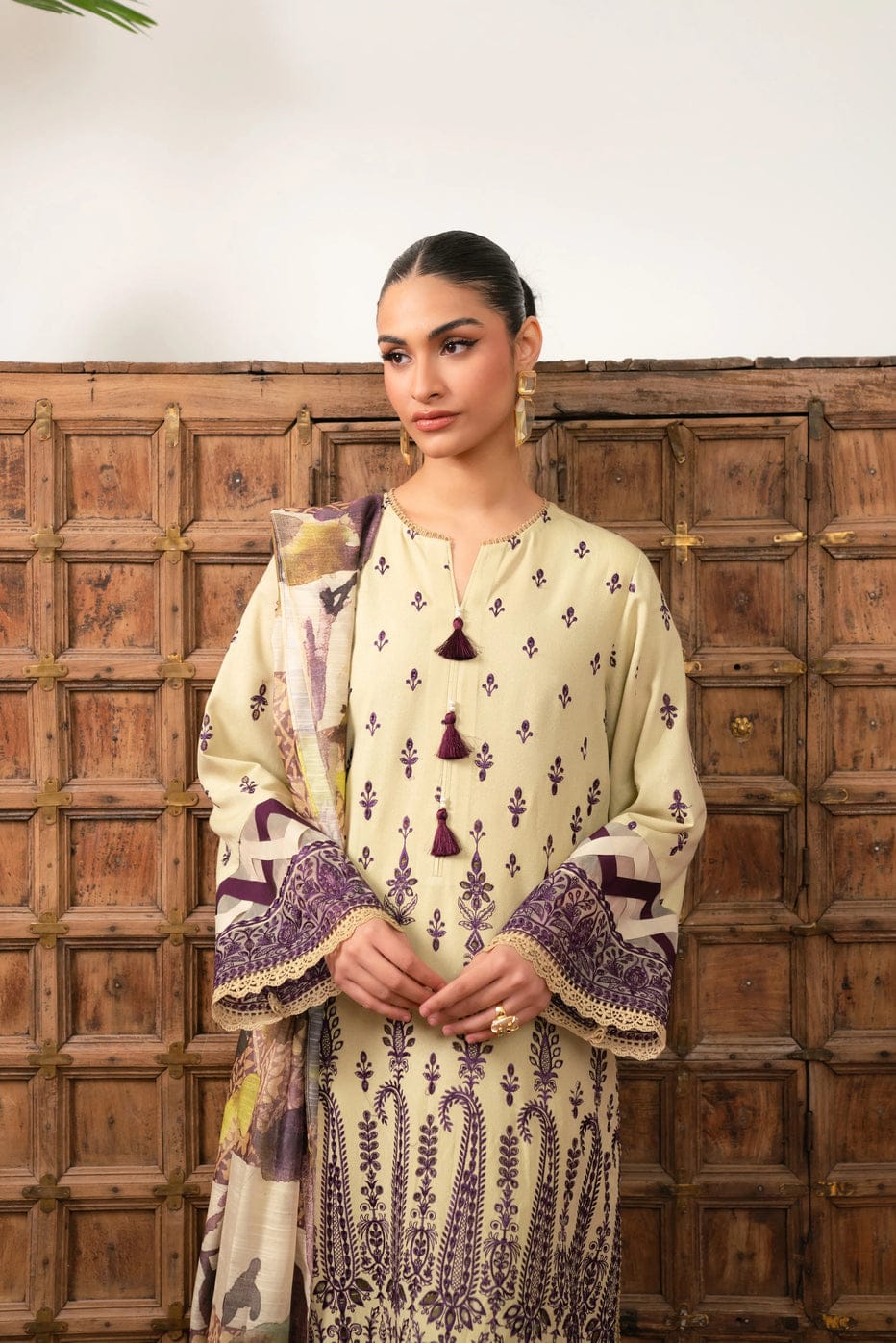 Beyond East UnStitch Embroidered Karandi 3 piece