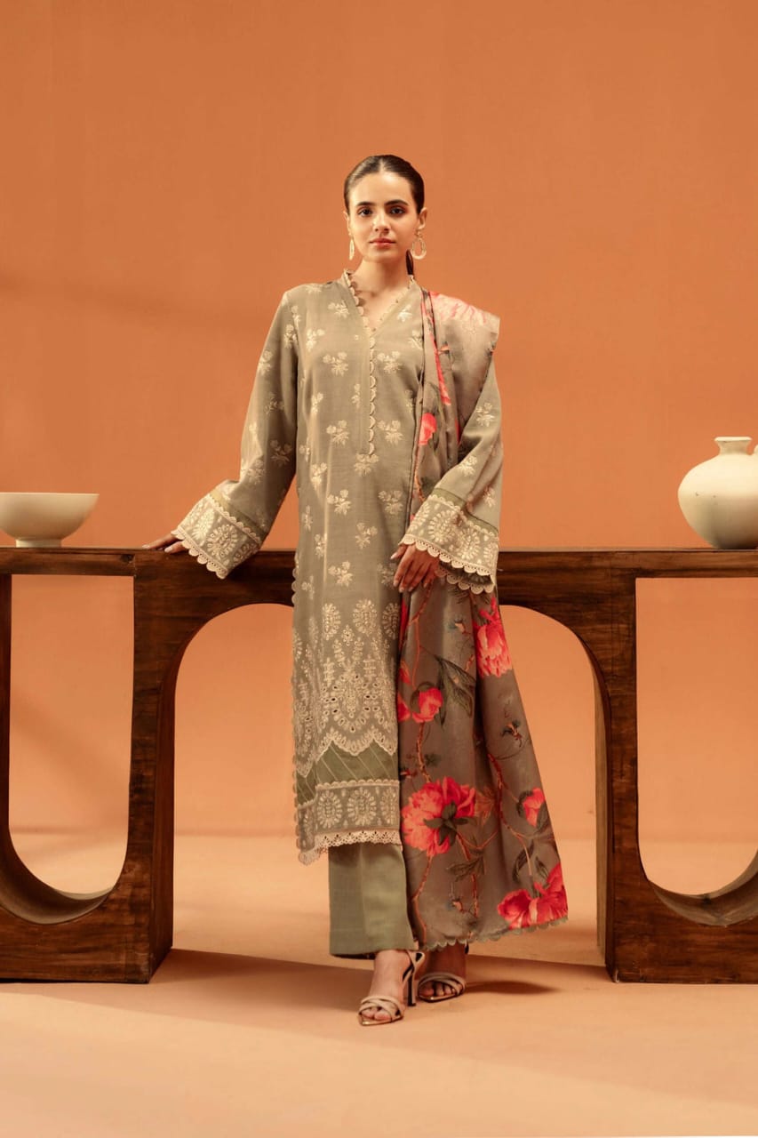 BeyondEast UnStitch Embroidered Karandi 3 piece