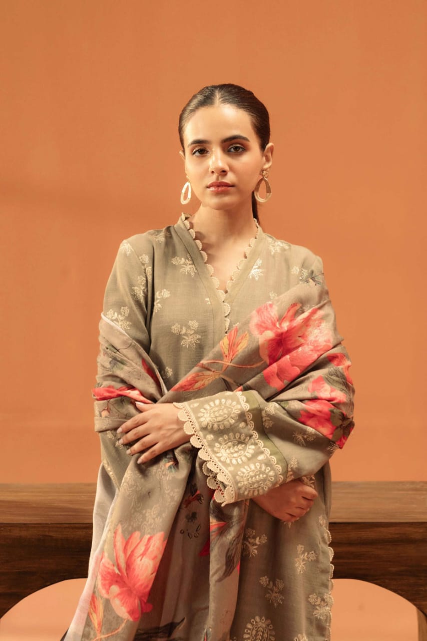 BeyondEast UnStitch Embroidered Karandi 3 piece