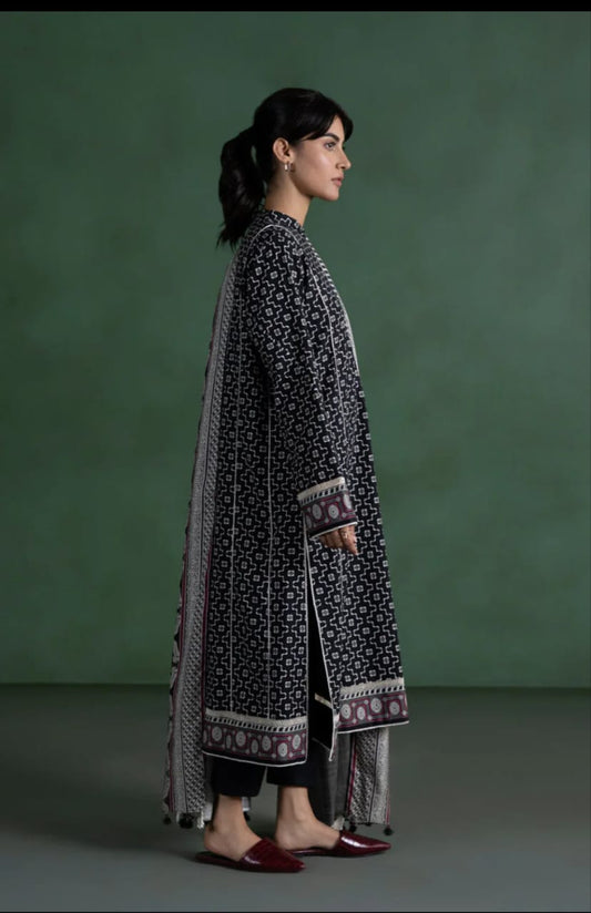 Spphire-Unstitch-lawn printed 3piece