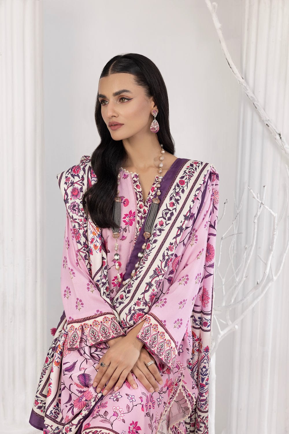 Lakhany UnStitched  3 piece Printed Cottel With Printed Jacquard Shawl