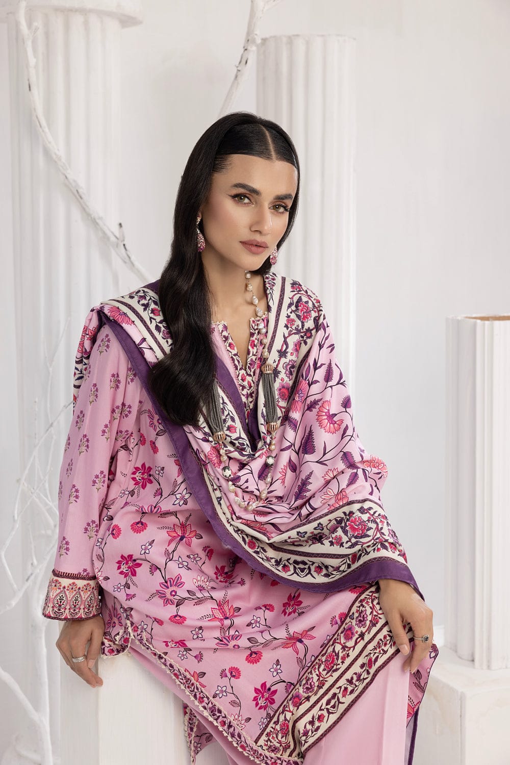 Lakhany UnStitched  3 piece Printed Cottel With Printed Jacquard Shawl