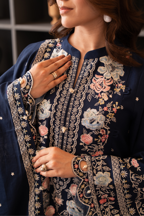 Tanabana fabrics-3 Piece - Embroidered Khaddar - V7 - 04