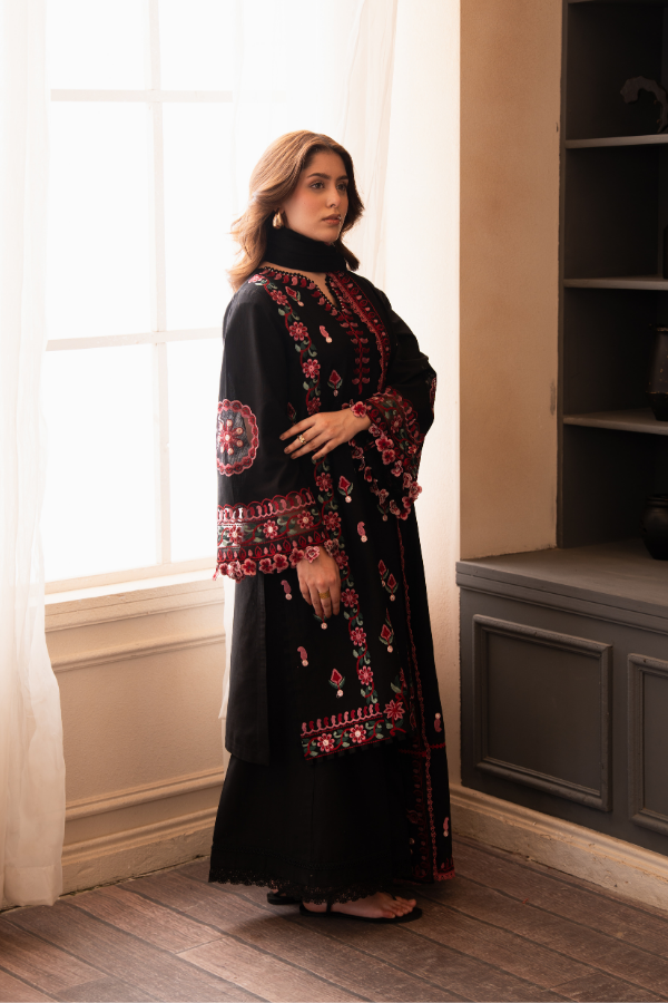 Tanabana fabrics-3 Piece - Embroidered Khaddar - V7 - 03